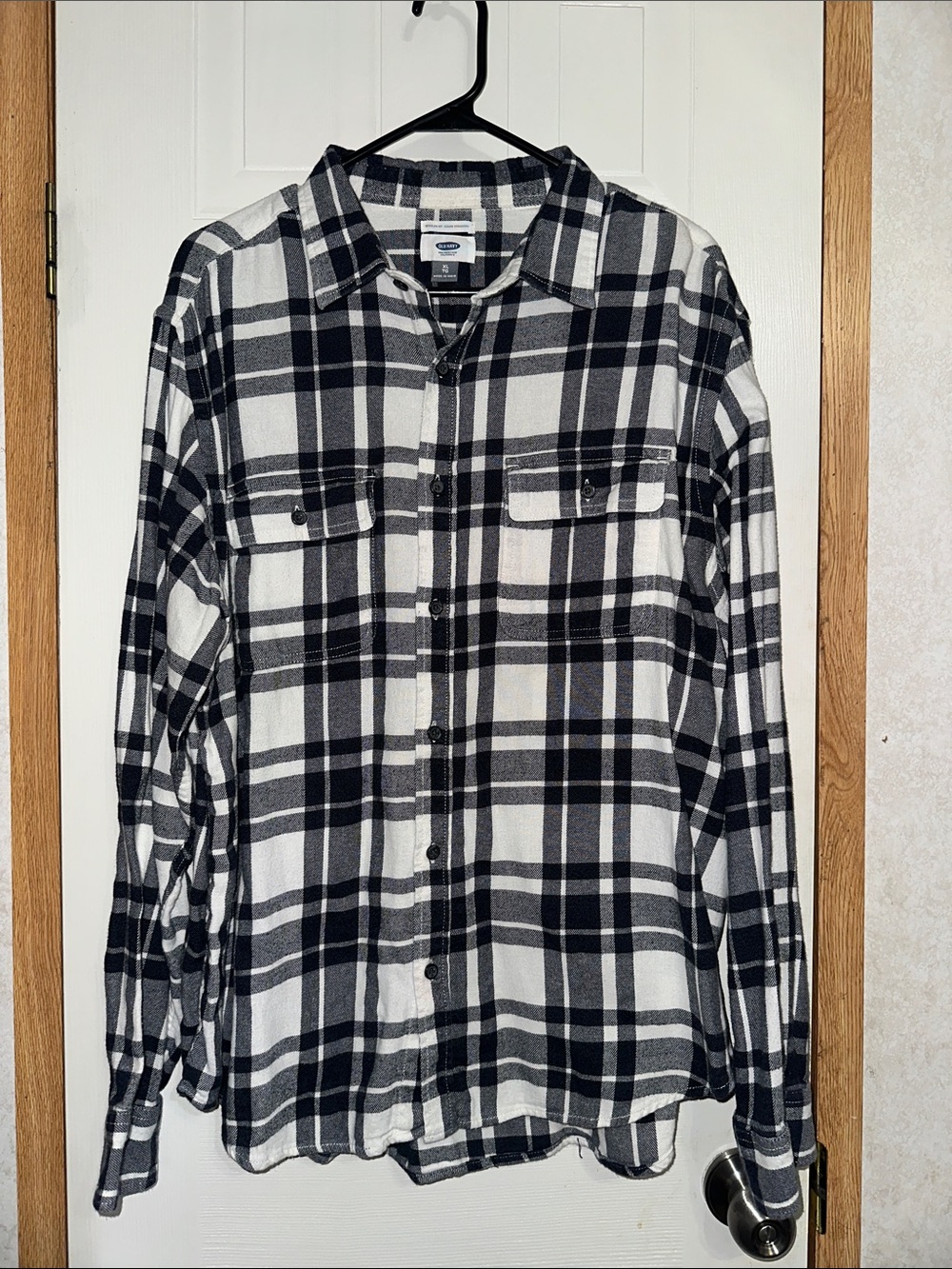 Old Navy Black and White Plaid Button-Down Shirt